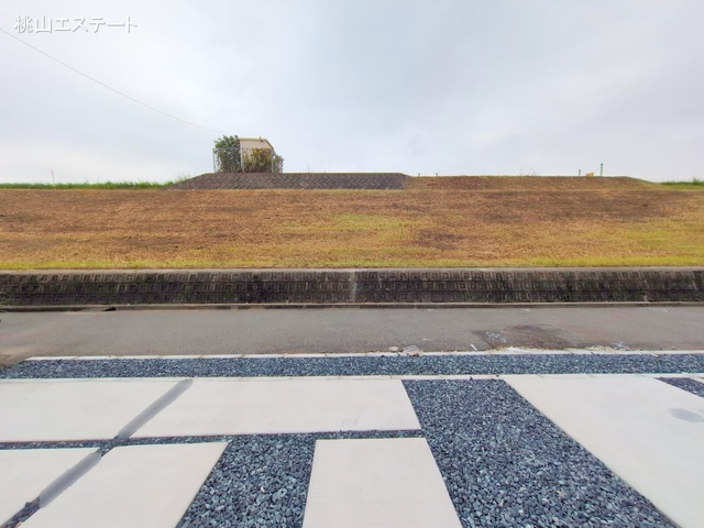 愛知県名古屋市中川区下之一色町字松蔭7丁目の新築戸建て完成写真 2025年10月14日撮影