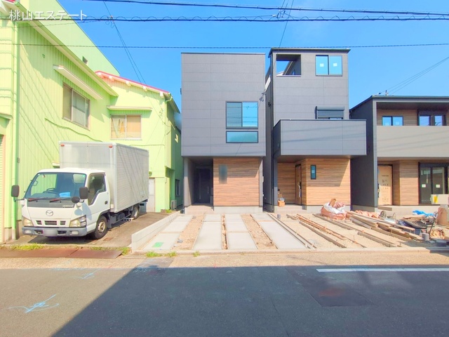 愛知県名古屋市中村区宿跡町3丁目の新築戸建て外構写真 2025年8月18日撮影