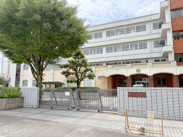 名古屋市立香流中学校　距離1200m