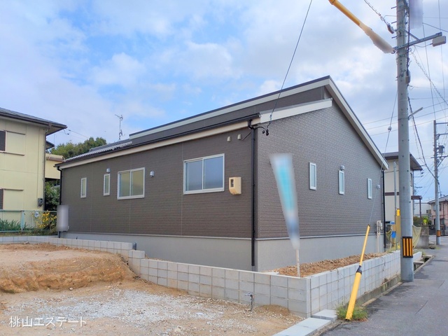 愛知県愛知郡東郷町白鳥１丁目の新築戸建て外構写真 2025年10月13日撮影