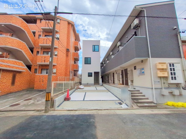 愛知県名古屋市南区鶴田2丁目の新築戸建て完成写真 2025年9月28日撮影