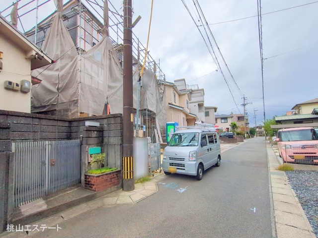 愛知県名古屋市守山区城土町の新築戸建てシート写真 2025年10月13日撮影