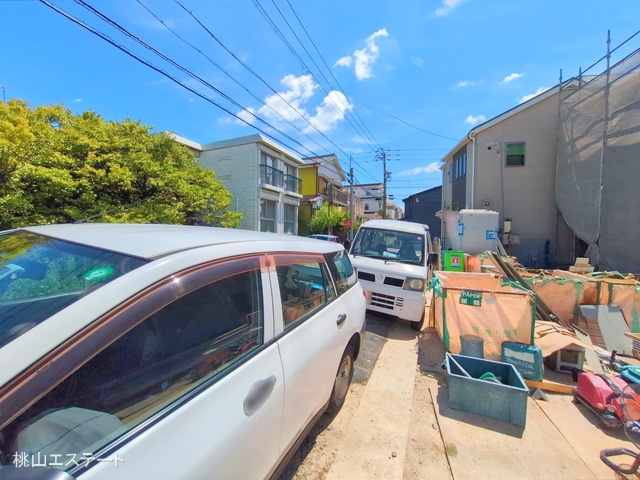 愛知県名古屋市緑区鳴丘1丁目の新築戸建てシート写真 2025年8月7日撮影