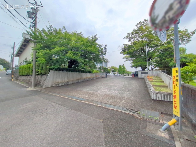 豊明市立栄中学校　距離700m