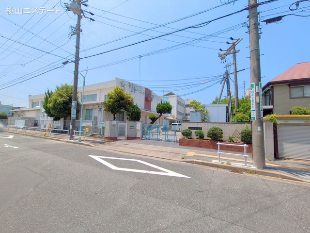 名古屋市立大手小学校 距離220m