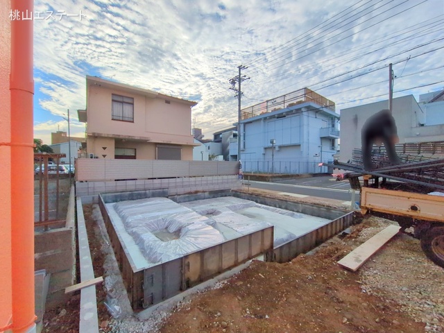 愛知県名古屋市東区徳川１丁目の新築戸建て基礎写真 2025年11月10日撮影