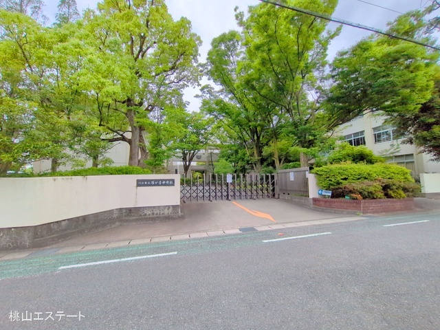 刈谷市立雁が音中学校 距離430m