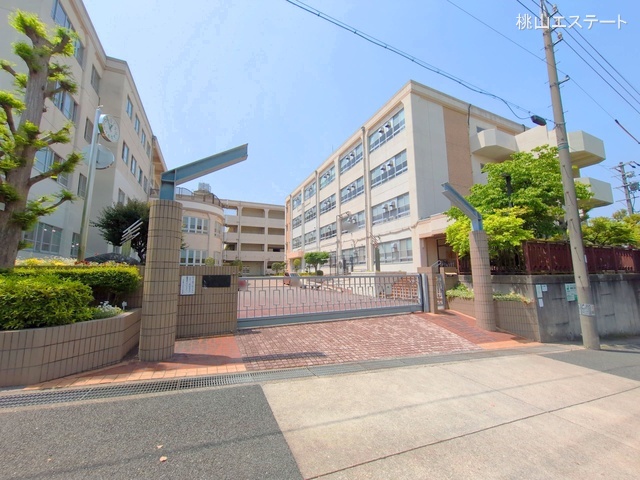 名古屋市立左京山中学校　距離950m