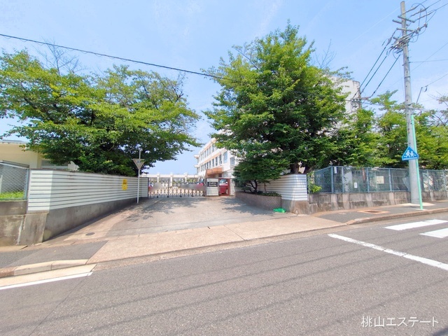 名古屋市立黒石小学校　距離550m