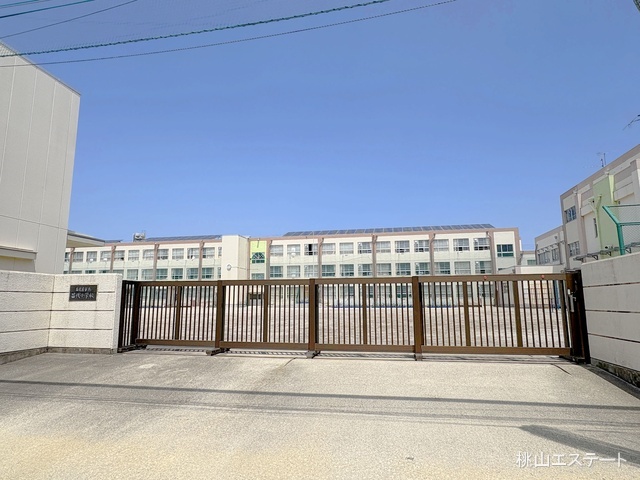 名古屋市立苗代小学校　距離130m