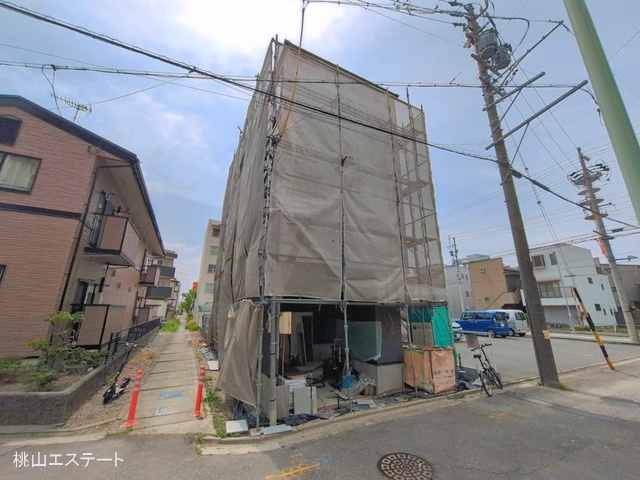 愛知県名古屋市中川区松葉町２丁目の新築戸建てシート写真 2026年4月16日撮影