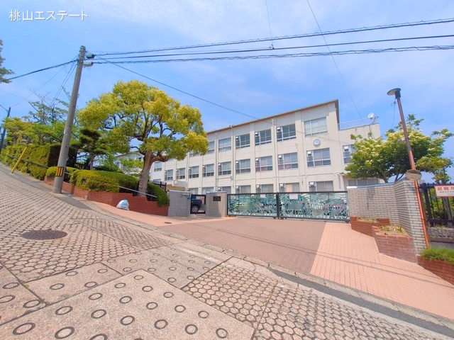 名古屋市立御幸山中学校　距離2040m