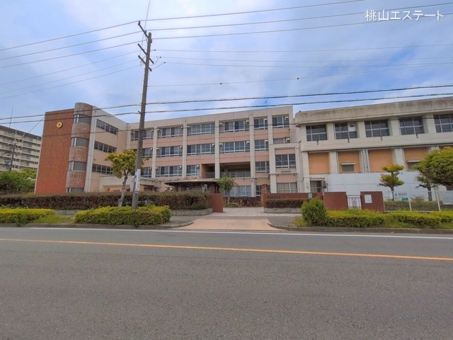 愛知県名古屋市港区秋葉１丁目の新築戸建て周辺 名古屋市立南陽東中学校　距離120m