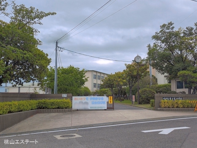 刈谷市立富士松中学校　距離3700m