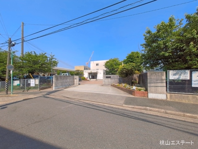 名古屋市立萩山中学校 距離1680m