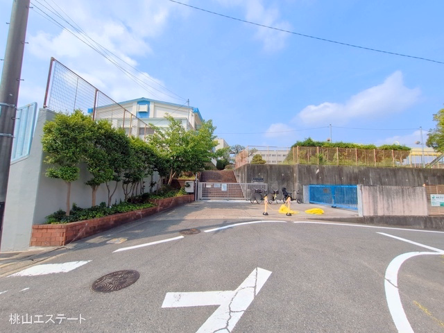 愛知県名古屋市緑区桶狭間神明の新築戸建て周辺 名古屋市立桶狭間小学校　距離350m