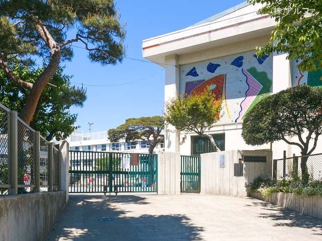 世田谷区立玉川小学校