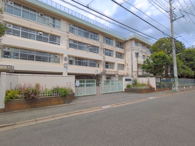 世田谷区立上祖師谷中学校