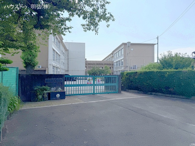 江南市立布袋小学校　距離1080m