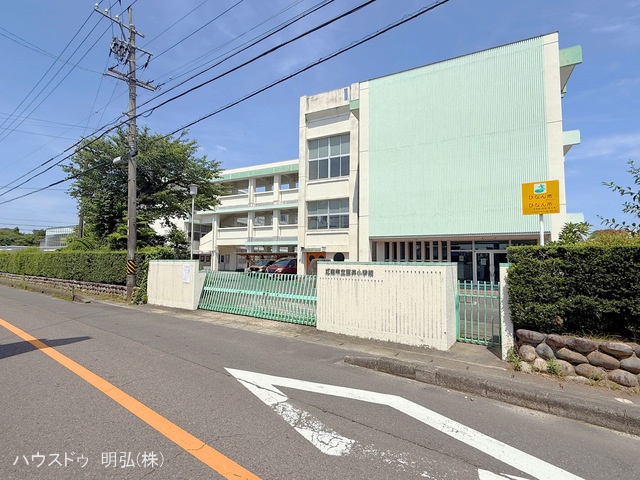 江南市立草井小学校　距離550m