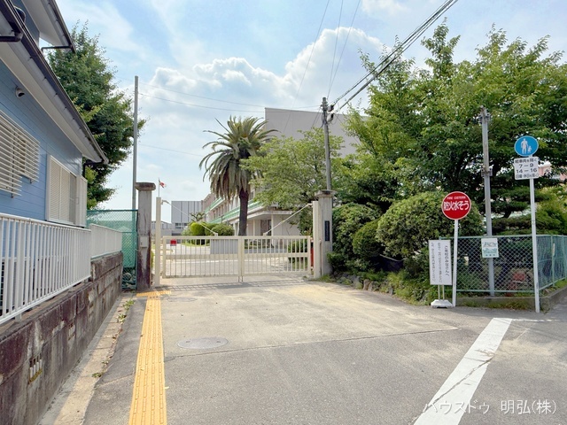岩倉市立岩倉北小学校　距離600m