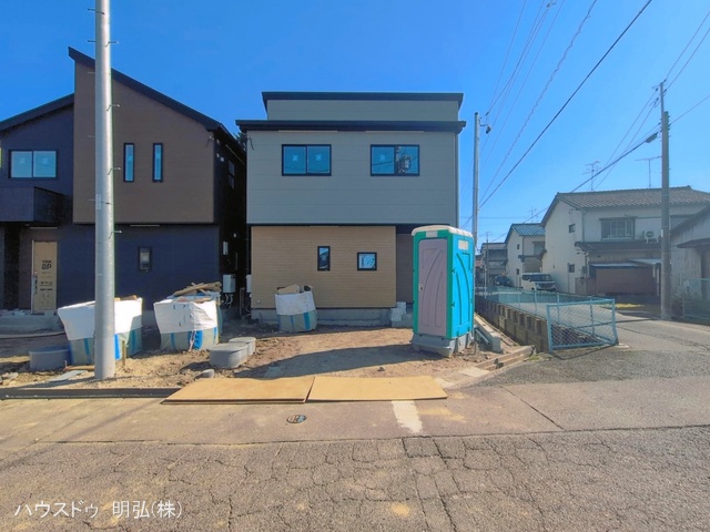 愛知県北名古屋市六ツ師松葉の新築戸建て外構写真 2026年4月7日撮影