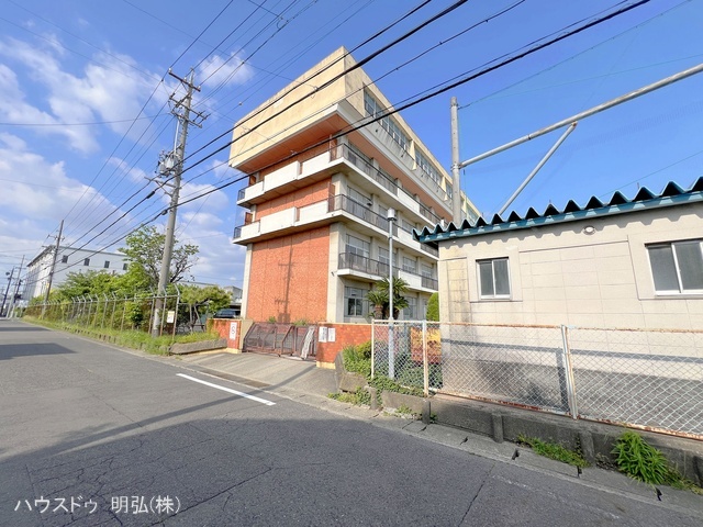 北名古屋市立熊野中学校　距離1380m