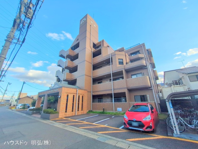 愛知県北名古屋市熊之庄古井のマンション『ビューパレス師勝』外観写真 2025年12月14日撮影