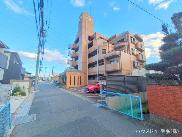 愛知県北名古屋市熊之庄古井のマンション『ビューパレス師勝』外観写真 2025年12月14日撮影