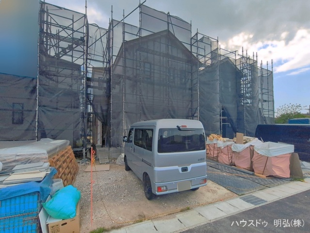 愛知県北名古屋市鍜治ケ一色西一丁目の新築戸建てシート写真 2026年4月19日撮影