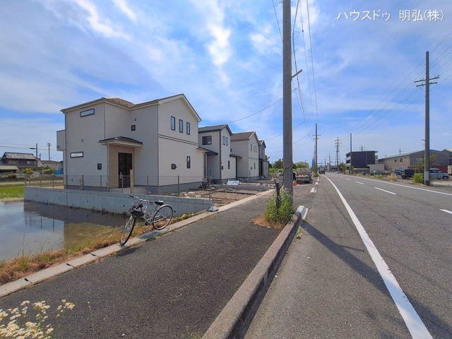 愛知県北名古屋市鍜治ケ一色西一丁目の新築戸建て外構写真 2026年5月25日撮影