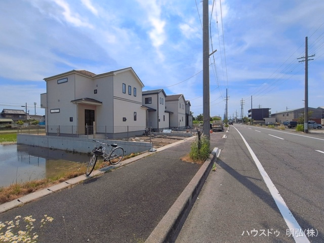 愛知県北名古屋市鍜治ケ一色西一丁目の新築戸建て外構写真 2026年5月25日撮影