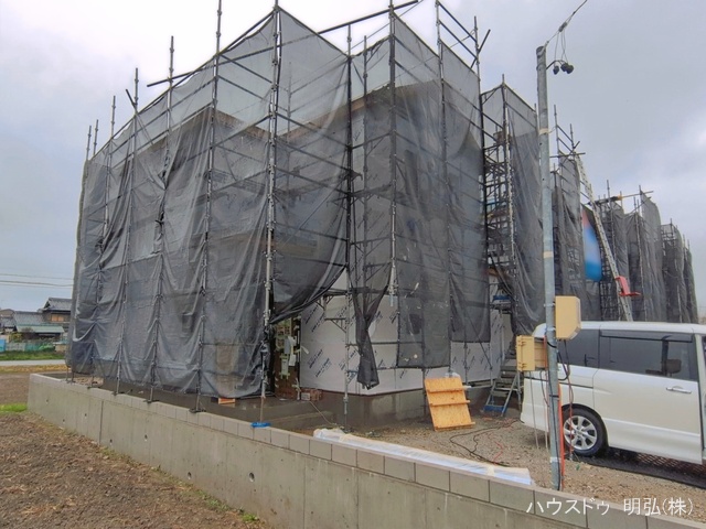 愛知県北名古屋市鍜治ケ一色西一丁目の新築戸建てシート写真 2026年3月30日撮影