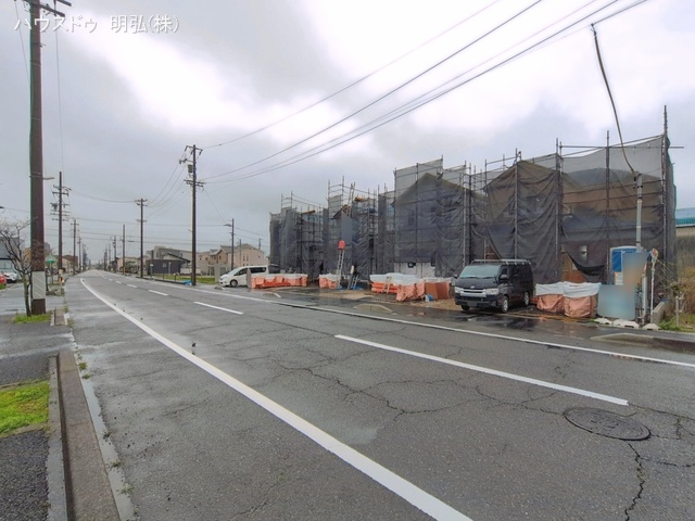 愛知県北名古屋市鍜治ケ一色西一丁目の新築戸建てシート写真 2026年3月30日撮影