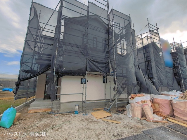 愛知県北名古屋市鍜治ケ一色西一丁目の新築戸建てシート写真 2026年4月19日撮影