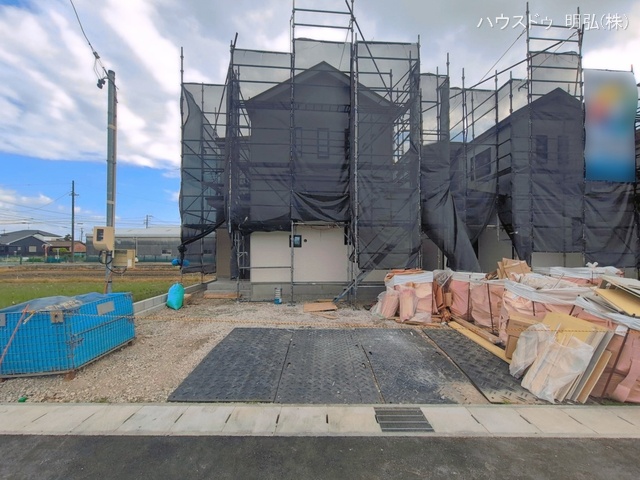 愛知県北名古屋市鍜治ケ一色西一丁目の新築戸建てシート写真 2026年4月19日撮影