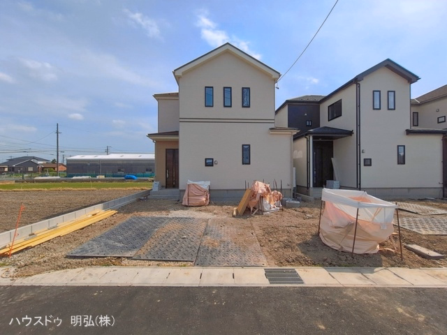 愛知県北名古屋市鍜治ケ一色西一丁目の新築戸建て外構写真 2026年5月11日撮影