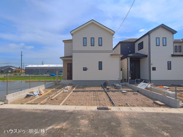 愛知県北名古屋市鍜治ケ一色西一丁目の新築戸建て外構写真 2026年5月25日撮影