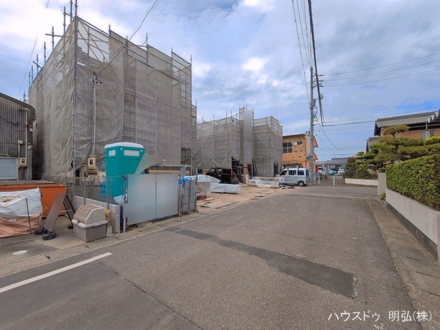 愛知県小牧市中央3丁目の新築戸建てシート写真 2026年5月19日撮影