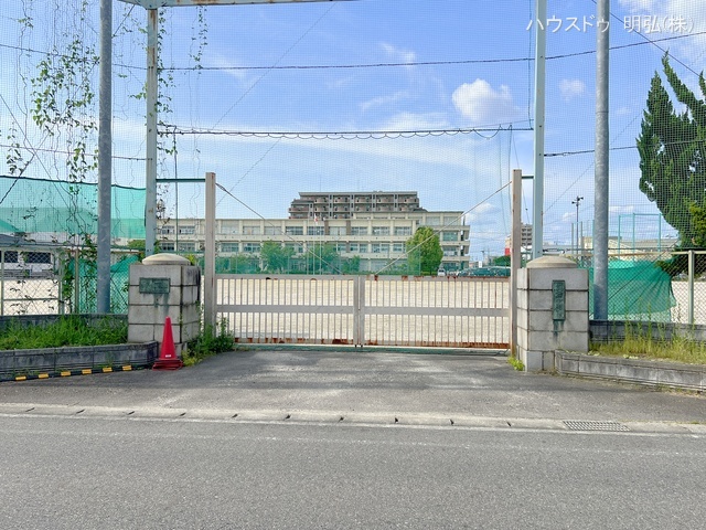 岩倉市立岩倉中学校　距離2000m