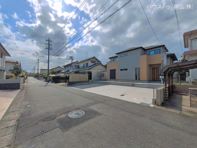愛知県小牧市古雅4丁目の新築戸建て完成写真 2026年4月19日撮影