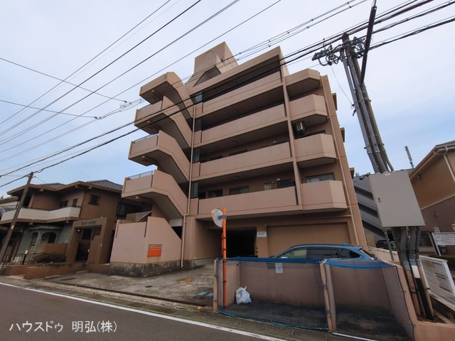 愛知県岩倉市西市町西市前のマンション『サンパーク岩倉』外観写真 2026年3月1日撮影