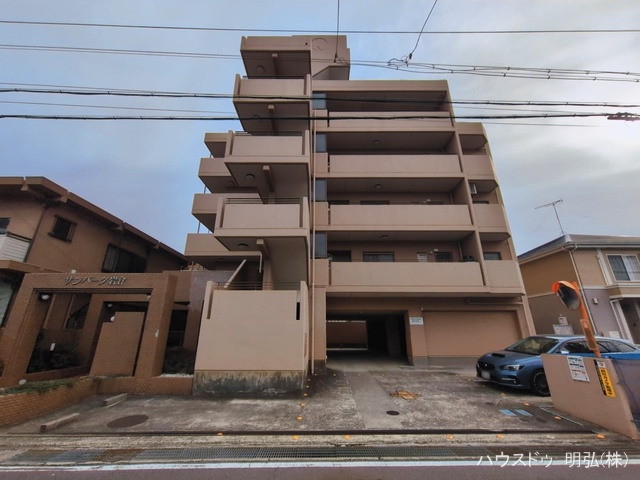 愛知県岩倉市西市町西市前のマンション『サンパーク岩倉』外観写真 2026年3月1日撮影