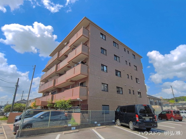 愛知県小牧市堀の内４丁目のマンション『シャトー小牧山』外観写真 2026年4月19日撮影