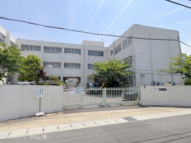 小牧市立米野小学校　距離1100m