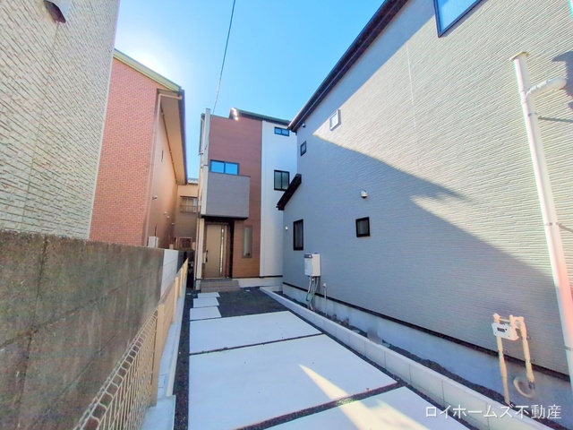 愛知県名古屋市天白区塩釜口２丁目の新築戸建て完成写真 2025年11月18日撮影