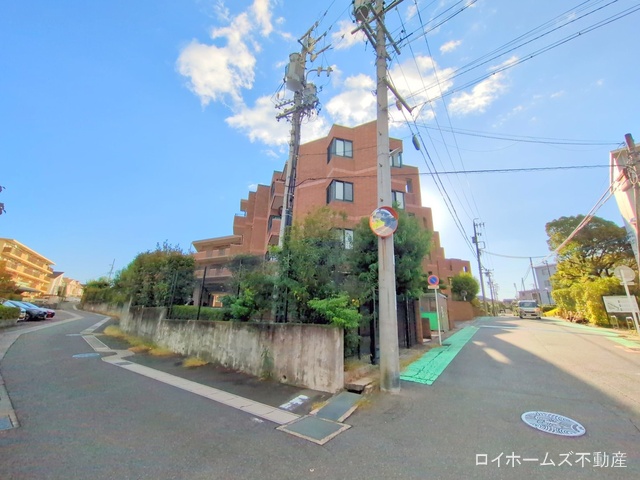 愛知県名古屋市緑区鳴海町字乙子山のマンション『セルシオシティ鳴海』外観写真 2025年10月26日撮影