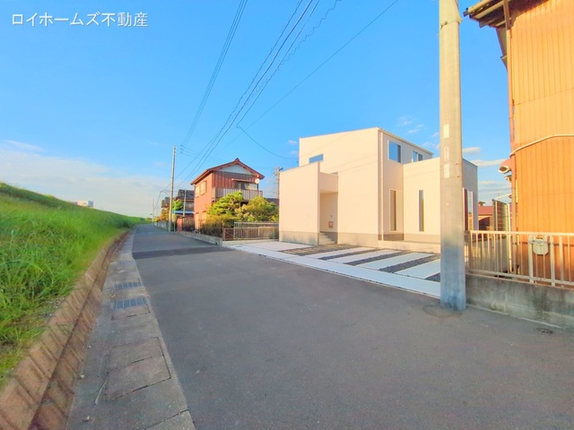 愛知県名古屋市港区新茶屋4丁目の新築戸建て完成写真 2025年9月29日撮影