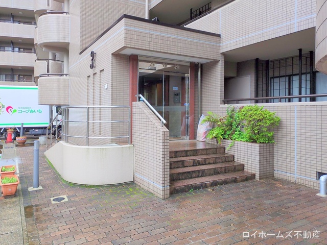 愛知県名古屋市昭和区滝川町のマンション『サザンヒル八事三号棟』外観写真 2025年10月15日撮影