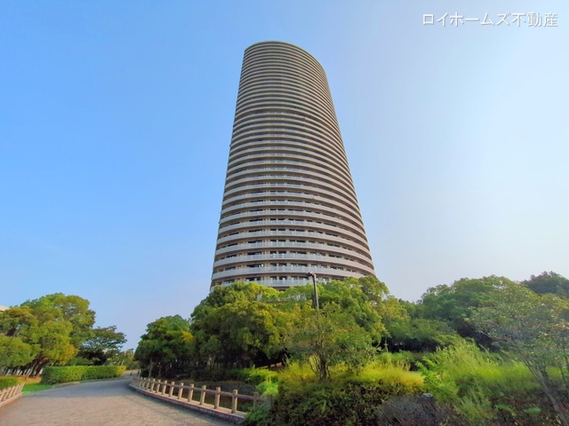 愛知県名古屋市北区成願寺1丁目のマンション『ザ・シーン城北アストロタワー』外観写真 2025年8月26日撮影